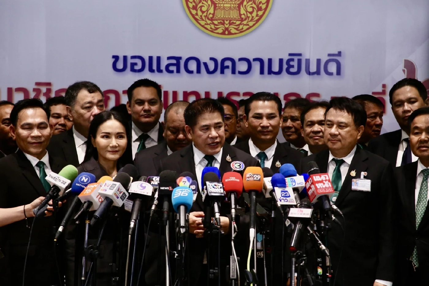 "ธรรมนัส" ไม่เสียดาย "ก.เกษตรฯ" ยังไม่ชัดเป็นฝ่ายค้าน โยน "ชนนพัฒฐ์" แจงปมโดนค้นบ้าน