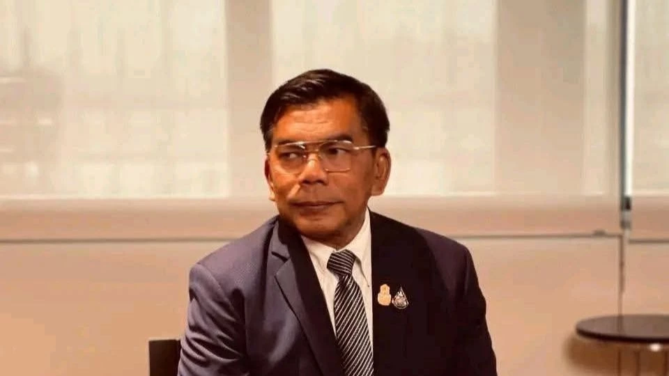 นายกมลศักดิ์ ลีวาเมาะ (หรือแวยูแฮ) สส.นราธิวาส