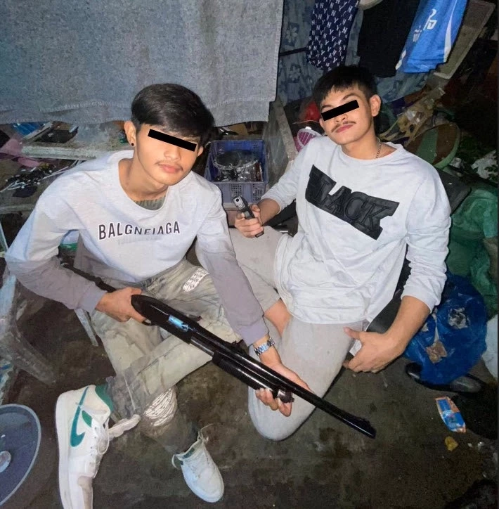 ทลายซุ้มหัวจ่ายยาเสพติดหลังวัดรวก โชว์ปืน-แอบผลิตแบงก์ปลอม