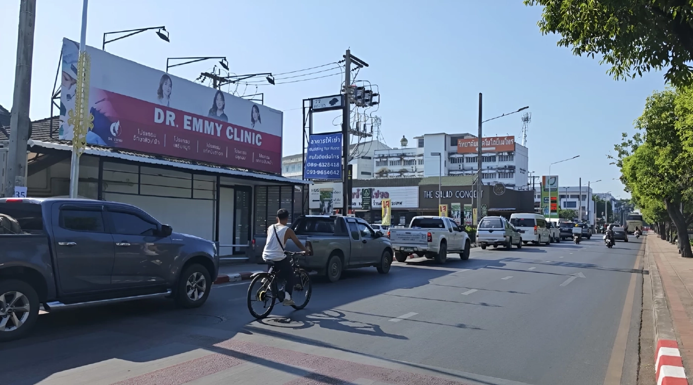 ยุคนี้มาถึงแล้ว! รถตู้เติม "น้ำมันพืช" แก้ขัด หลัง "ดีเซลเกลี้ยงปั๊ม" ตาก-ลำปาง