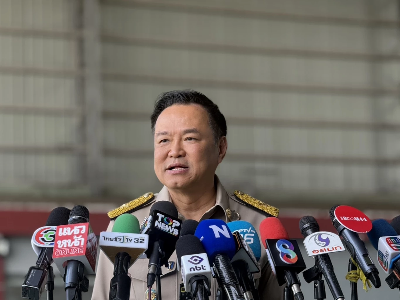 "นายกฯ" รับห่วงปัญหา "น้ำมัน-ราคาสินค้า" หวังกระทบ ปชช. น้อยที่สุด ปัดตอบคุย "ทูตสหรัฐ"