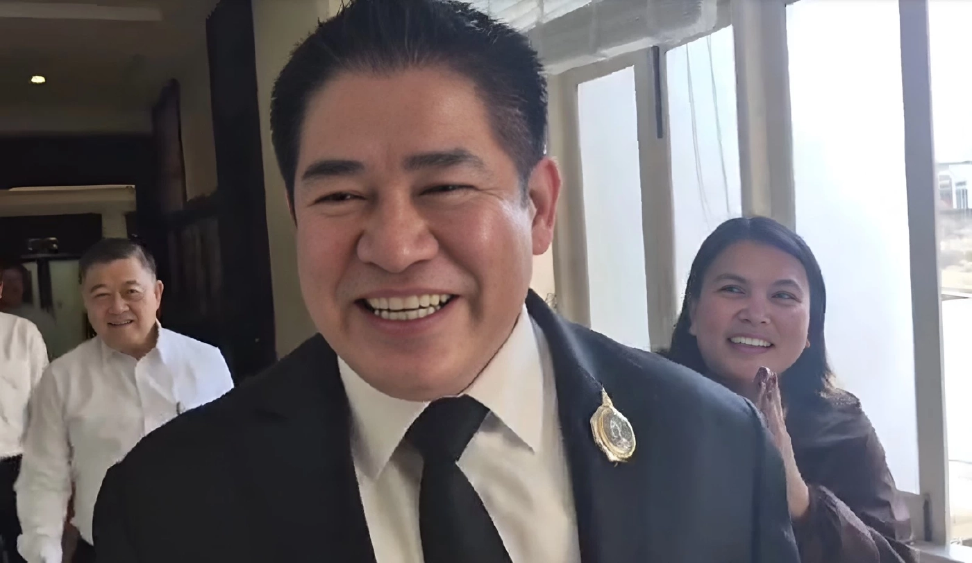 เปิดคลิป! "ธรรมนัส" เข้า กระทรวงเกษตรฯ ปัดตอบสื่อปม "กล้าธรรม" ร่วมรัฐบาล แต่ชวดนั่งเก้าอี้ "รมต."