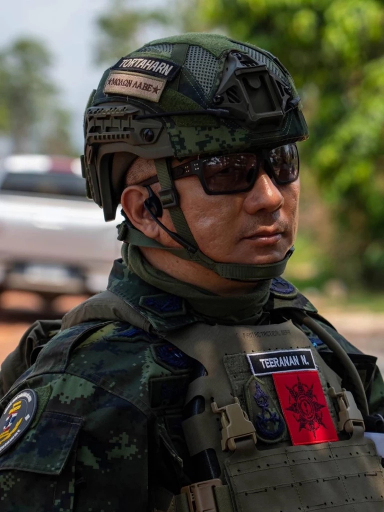 พลโท ธีรนันท์ นันทขว้าง เจ้ากรมข่าวทหารบก