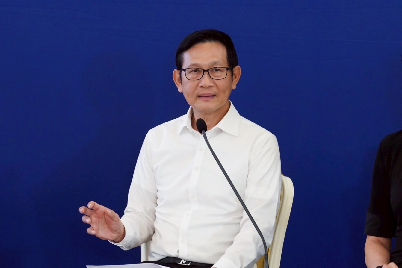 อรรถพล ฤกษ์พิบูลย์ รัฐมนตรีว่าการกระทรวงพลังงาน 