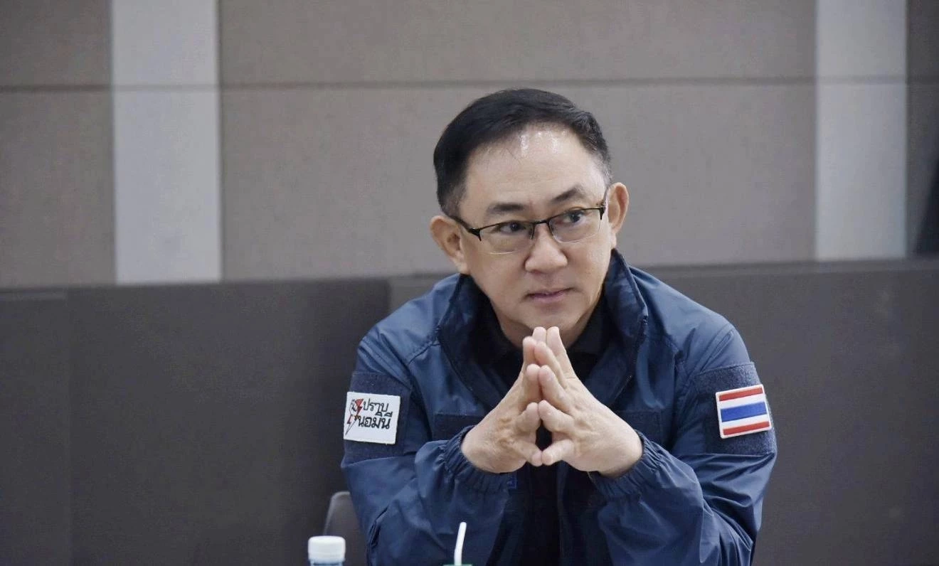 พาณิชย์ลุยราชบุรีแก้ปัญหา 'มะพร้าวน้ำหอม'  ราคาตกต่ำ สางปม 'นอมินี'