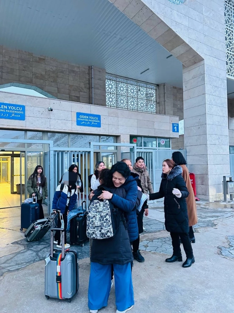 "คนไทย" ชุดแรกอพยพจาก "อิหร่าน" เดินทางถึง "ตุรกี" อย่างปลอดภัย