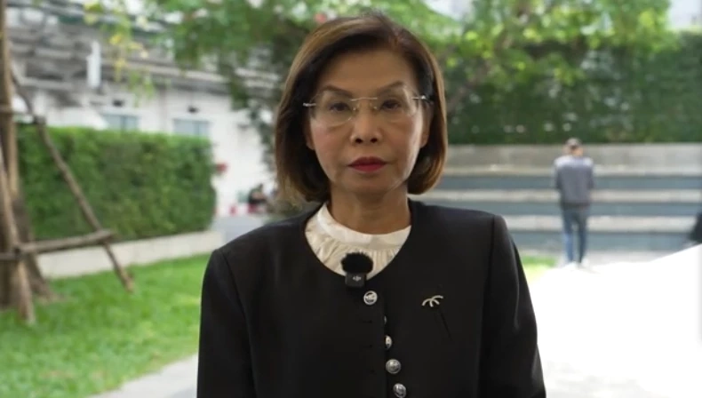 มนพร เจริญศรี