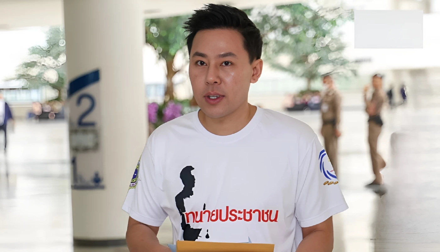 "ทนายตั้ม-ภรรยา" ขึ้นศาลซักค้าน "คดีฉ้อโกงฯ" ส่วน "เจ๊อ้อย" มาพร้อมทนาย ด้วยทีท่ามั่นใจ (มีคลิป)