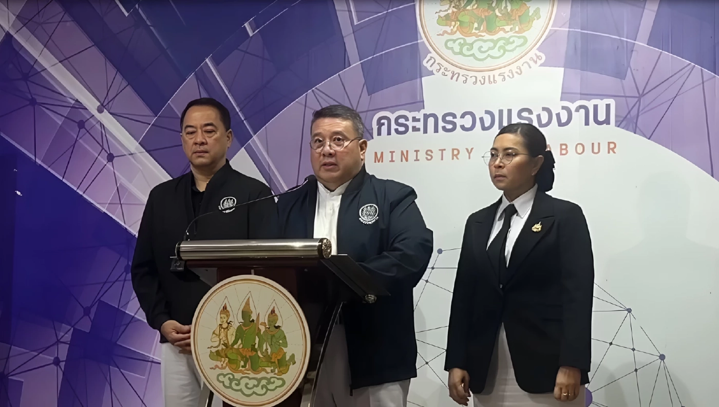 "ปลัดแรงงาน" เผยหลังประชุมวอร์รูม ติดตามสถานการณ์ตะวันออกกลาง ยืนยันแรงงานไทยในพื้นที่เสี่ยงกว่า 80,000 คนยังปลอดภัย