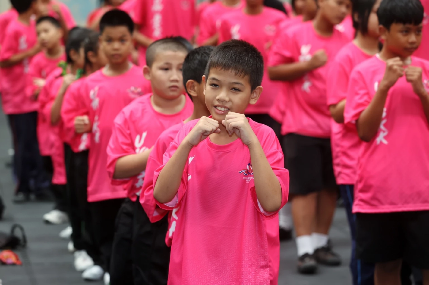 ออมสิน ขนทัพฮีโร่เหรียญทองโอลิมปิก ติวมวยพื้นฐานเยาวชน