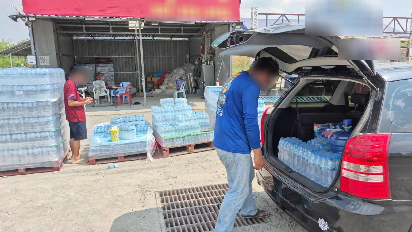 บุรีรัมย์ไม่ไหวแล้ว! อั้นไม่อยู่ "น้ำดื่ม" ขึ้นราคาแพ็กละ 3-5 บาท จ่ายแพงขึ้นแต่รายได้เท่าเดิม