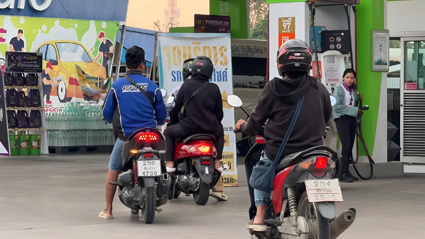 เชียงใหม่น้ำมันหมดปั๊ม! หลังประกาศ "ขึ้นราคาน้ำมัน" เมื่อวานคนแห่เติม
