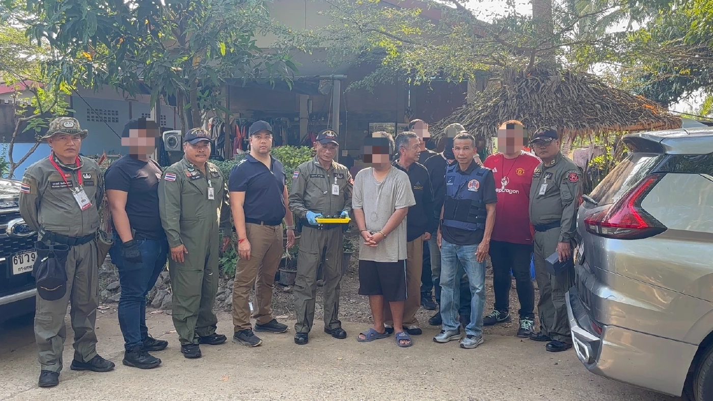 สืบนครบาล บุกรังวัยรุ่น 19 เมืองจันท์ ซุกลูกเกลี้ยง-ผลิตอาวุธเพียบ