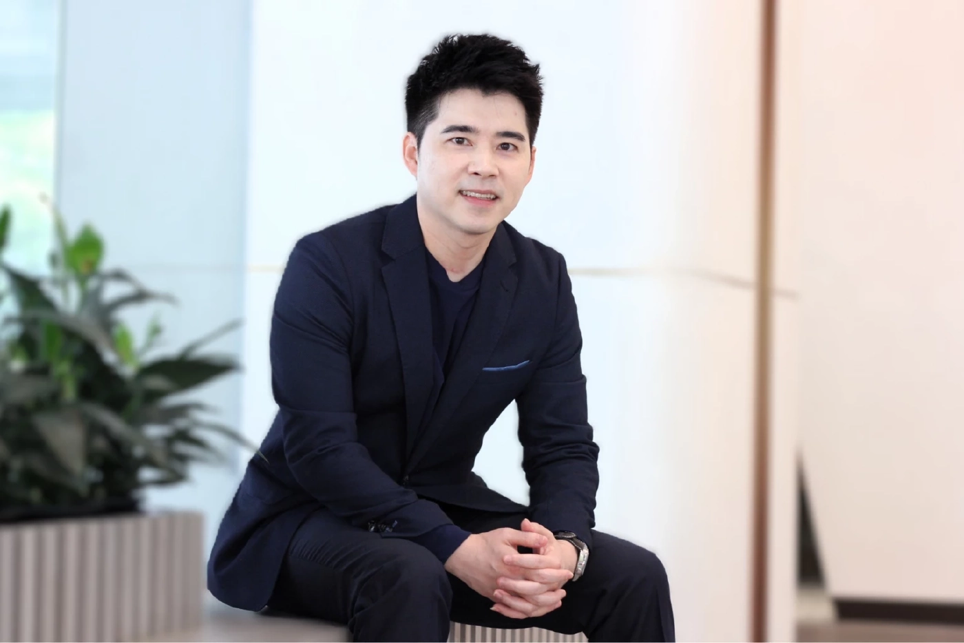 โชติช่วง ศูรางกูร อุปนายกสมาคมไทยบริการท่องเที่ยว (TTAA) และรองกรรมการผู้จัดการ บริษัท หนุ่มสาวทัวร์ จำกัด