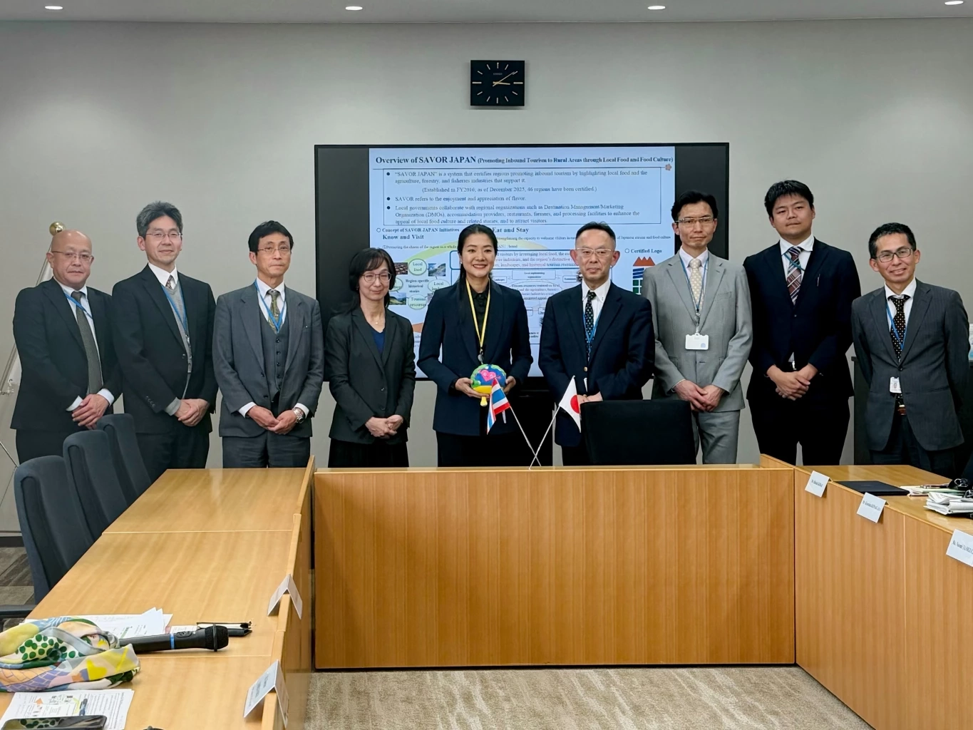 “ธีรรัตน์” เยือนญี่ปุ่นตามคำเชิญสถานทูต เพื่อดูงาน-ต่อยอดความสัมพันธ์