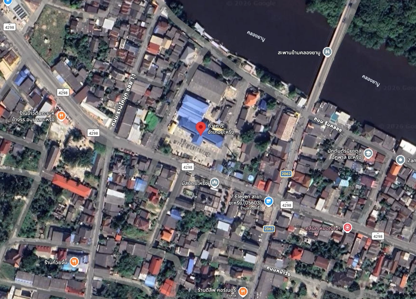 ด่วน! คนร้ายควบ จยย.กราดยิงถล่มที่ว่าการ อ.ยะหริ่ง มี อส.เจ็บ