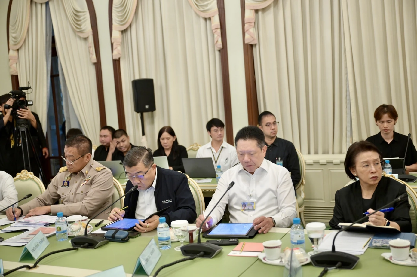 ครม.สั่งลุย 7 มาตรการด่วนสู้ภาวะน้ำมันแพง ช่วยครบทุกกลุ่ม