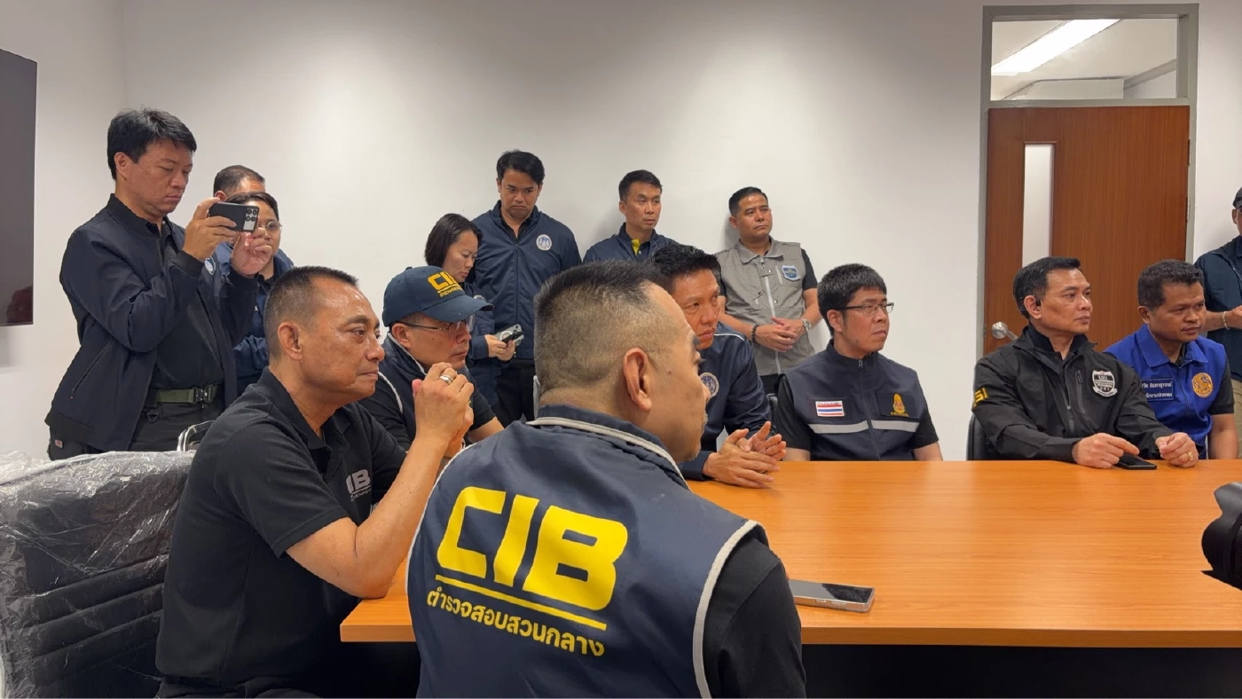 เปิดคลิป! ทลายขบวนการขายชาติ รวบ "ปลัดอำเภอวังน้อย-แก๊งนายหน้า" สวมสิทธิ์บัตรชมพูเด็กต่างด้าว