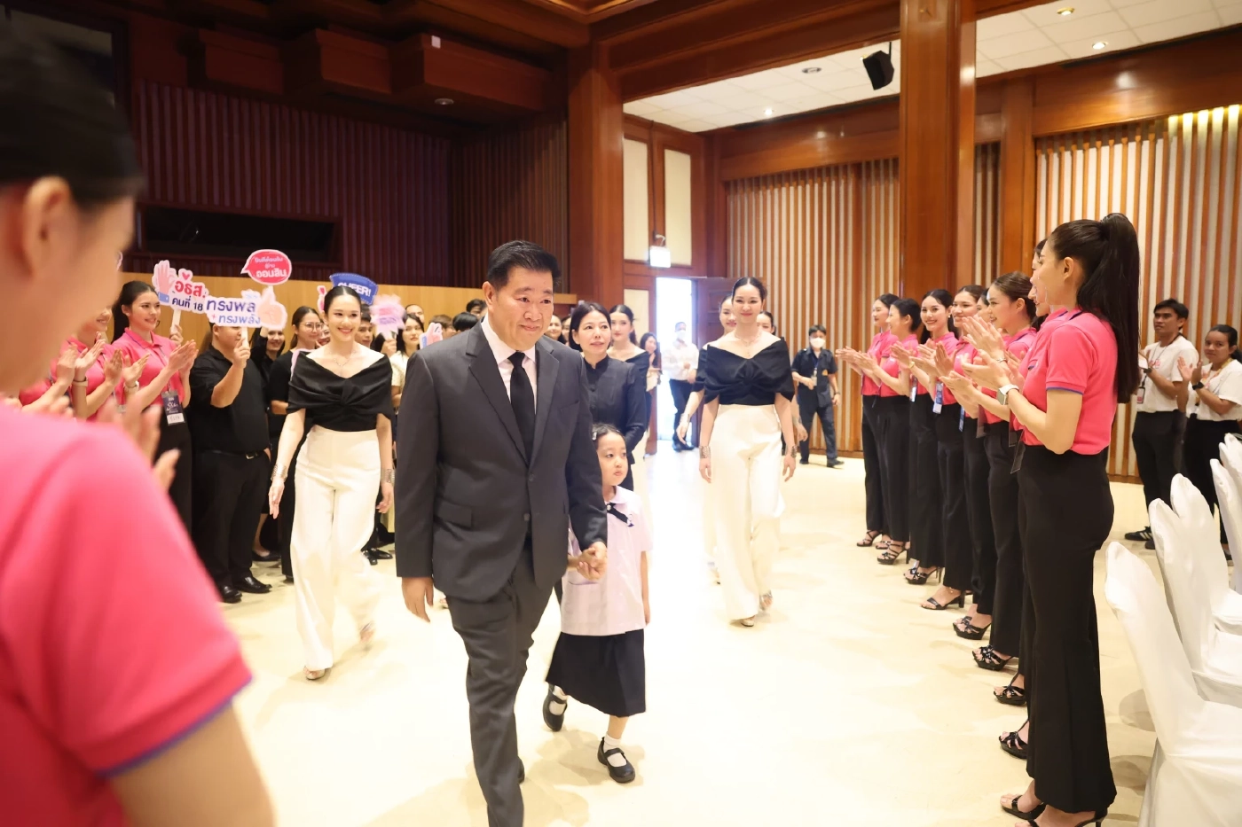 'ทรงพล ชีวะปัญญาโรจน์' รับตำแหน่ง ผอ.ออมสิน คนที่ 18 อย่างเป็นทางการ