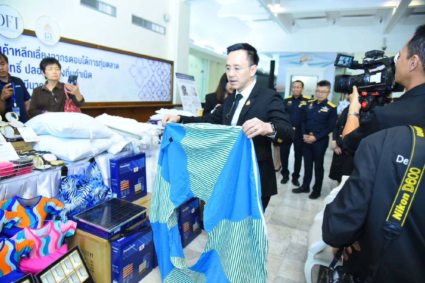 พาณิชย์-ศุลกากร ผนึกกำลังคุมเข้มเลี่ยงภาษี AD/AC ป้องกันสวมสิทธิสินค้าไทย