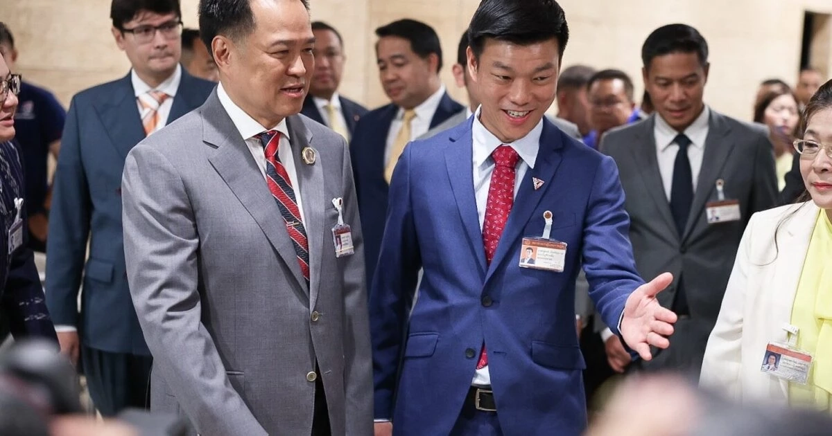 นายอนุทิน กับ นายณัฐพงษ์