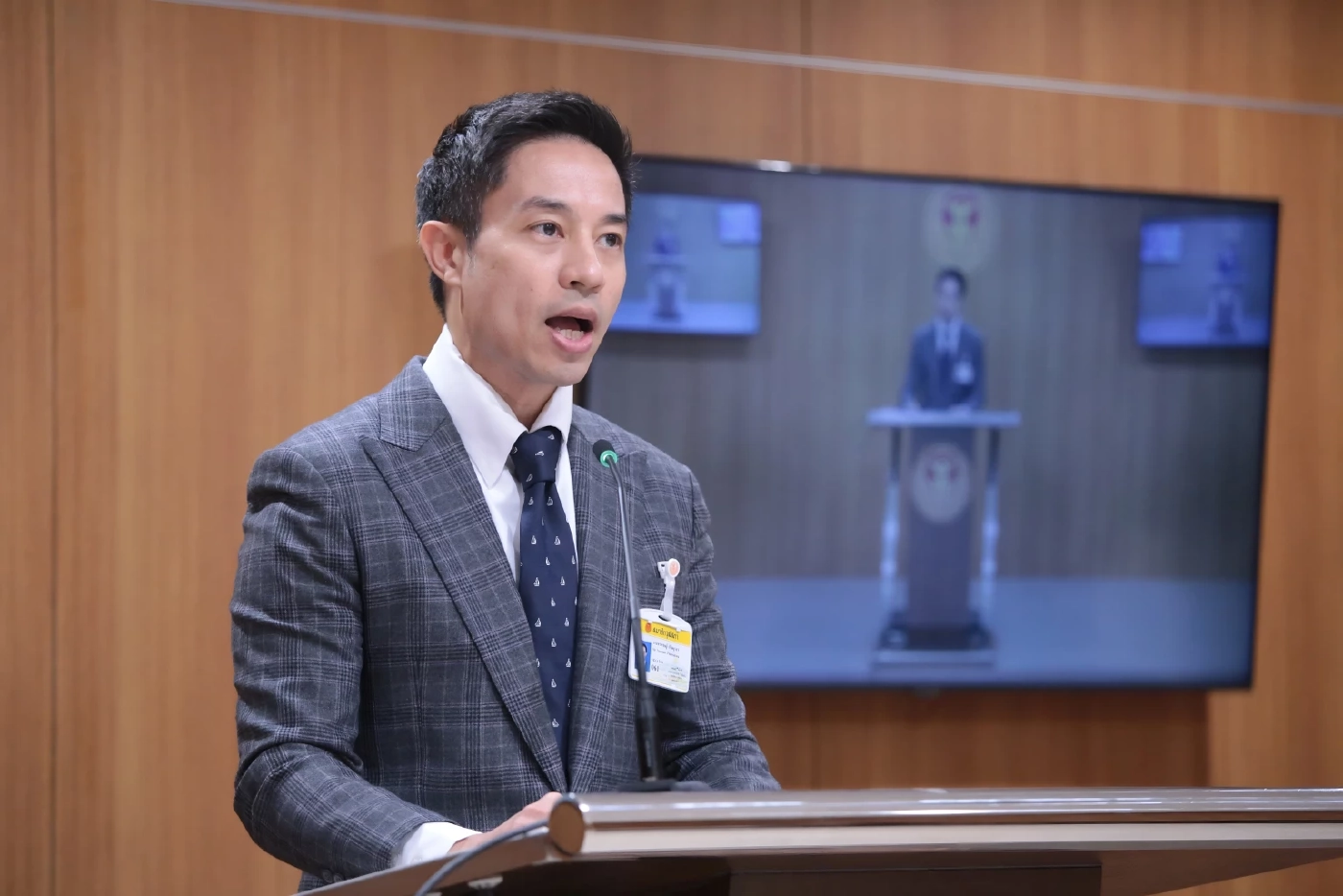 "สว." จี้ รัฐบาลเปิดเผยข้อมูล "น้ำมัน" ให้ชัดทุกด้าน ตั้ง 7 ข้อสงสัย "กลุ่มไหนได้ประโยชน์" จากวิกฤตน้ำมัน