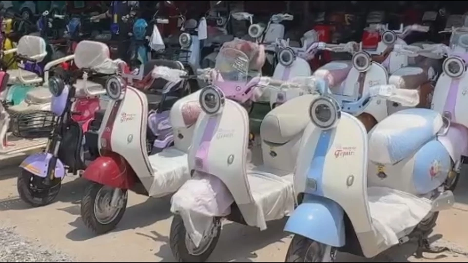 ชาวโคราช เล็งซื้อ "จยย.ไฟฟ้า" ใช้มากขึ้น ตัดกังวล "น้ำมันหายาก"