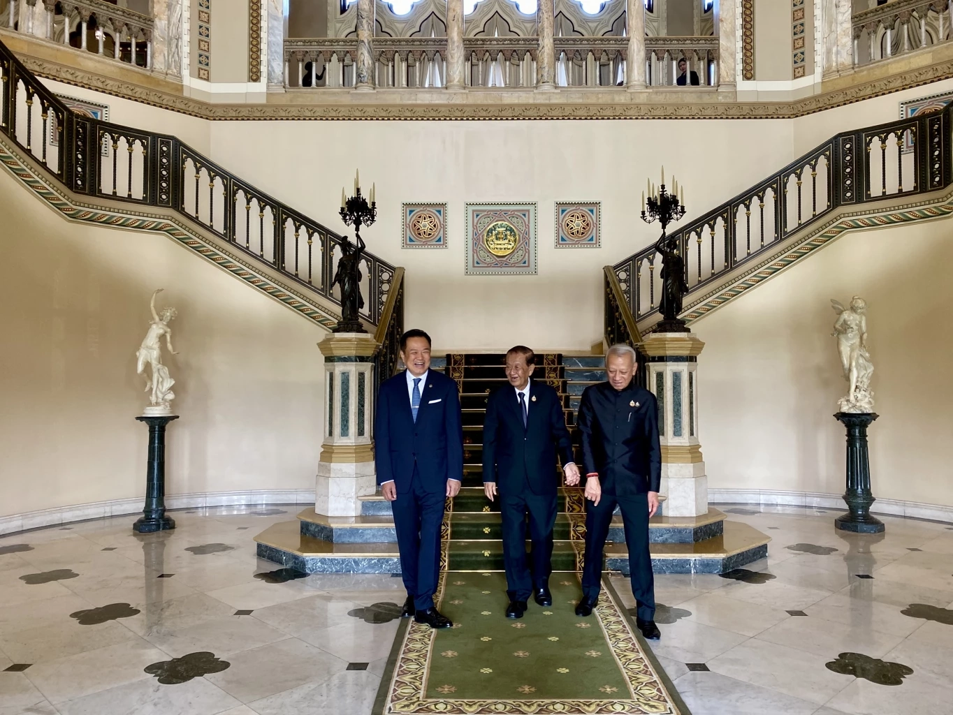 "นายกฯ" เชิญ "วันนอร์" แลกเปลี่ยนปมสถานการณ์ตะวันออกกลาง ลดผลกระทบคนไทย