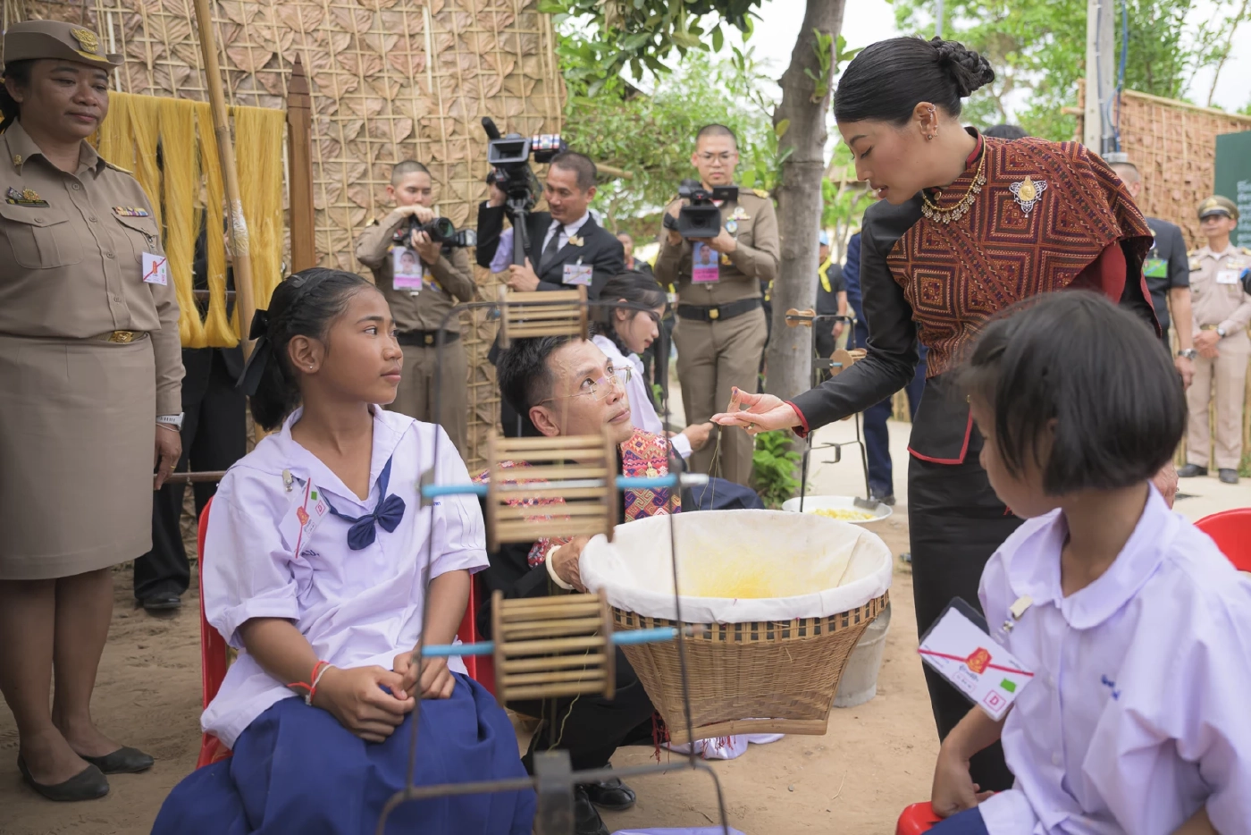 เผยแพร่พระอัจฉริยภาพ! มท. จัดอบรม "ผ้าไทยใส่ให้สนุก" ที่สงขลา ยกระดับภูมิปัญญาไทยสู่แฟชั่นระดับสากล
