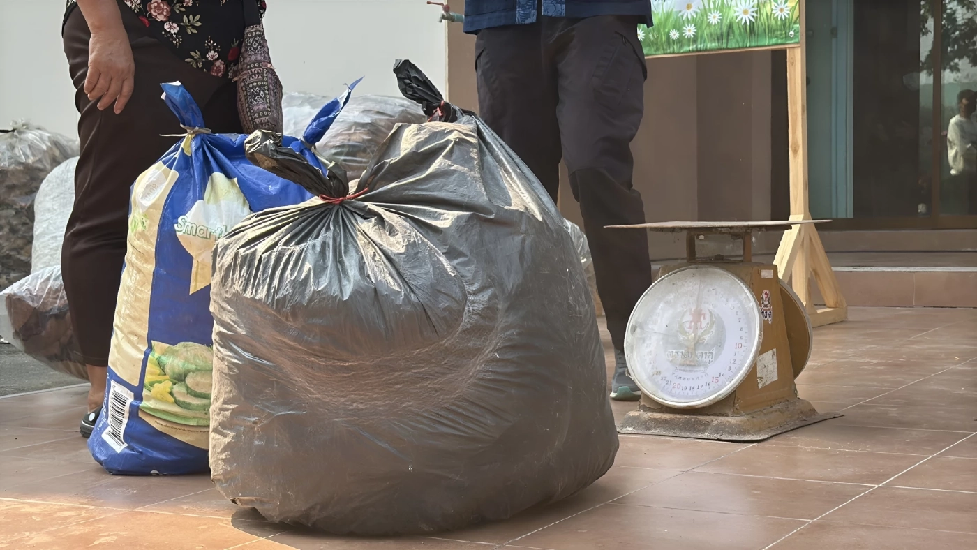 เชียงใหม่ไอเดียเจ๋ง! เปิดตลาดนัด "ใบไม้แลกไข่" สันกำแพงโมเดล สกัดเผาป่า-ลดค่าครองชีพสู้พิษเศรษฐกิจ