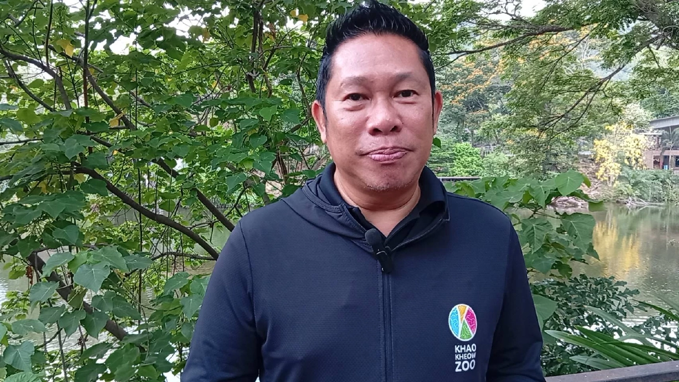 ดรามาสนั่น นักท่องเที่ยวหิวคอนเทนต์ โดดลงบ่อ "หมูเด้ง"