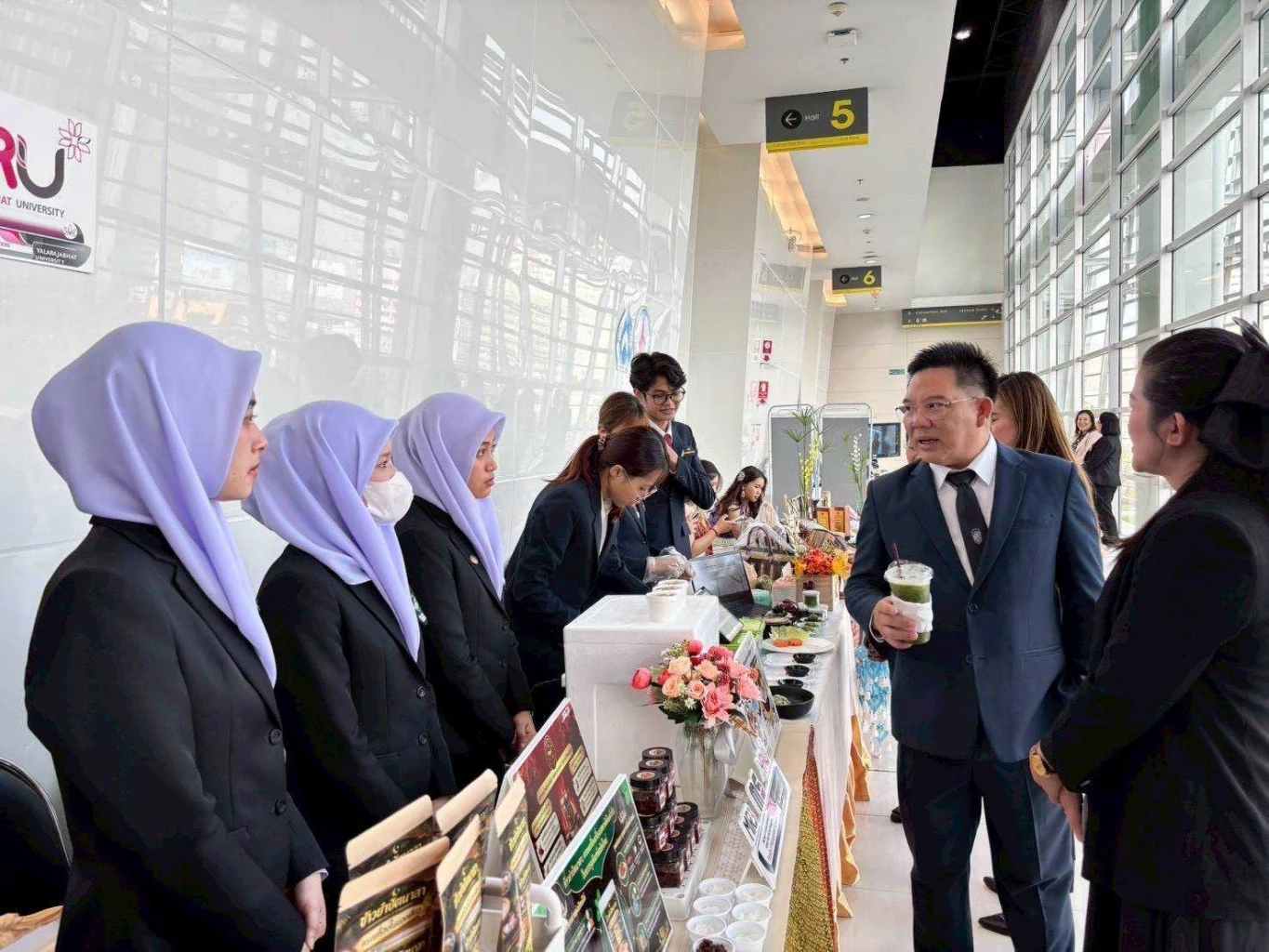 ‘ปิยะศิริ’ เล็งเปลี่ยนสนามรบเป็นสนามเรียน ผนึกทุนยักษ์ CP-อินโดฯ เขย่าโครงสร้าง ‘ทุนมนุษย์’ ดับไฟใต้