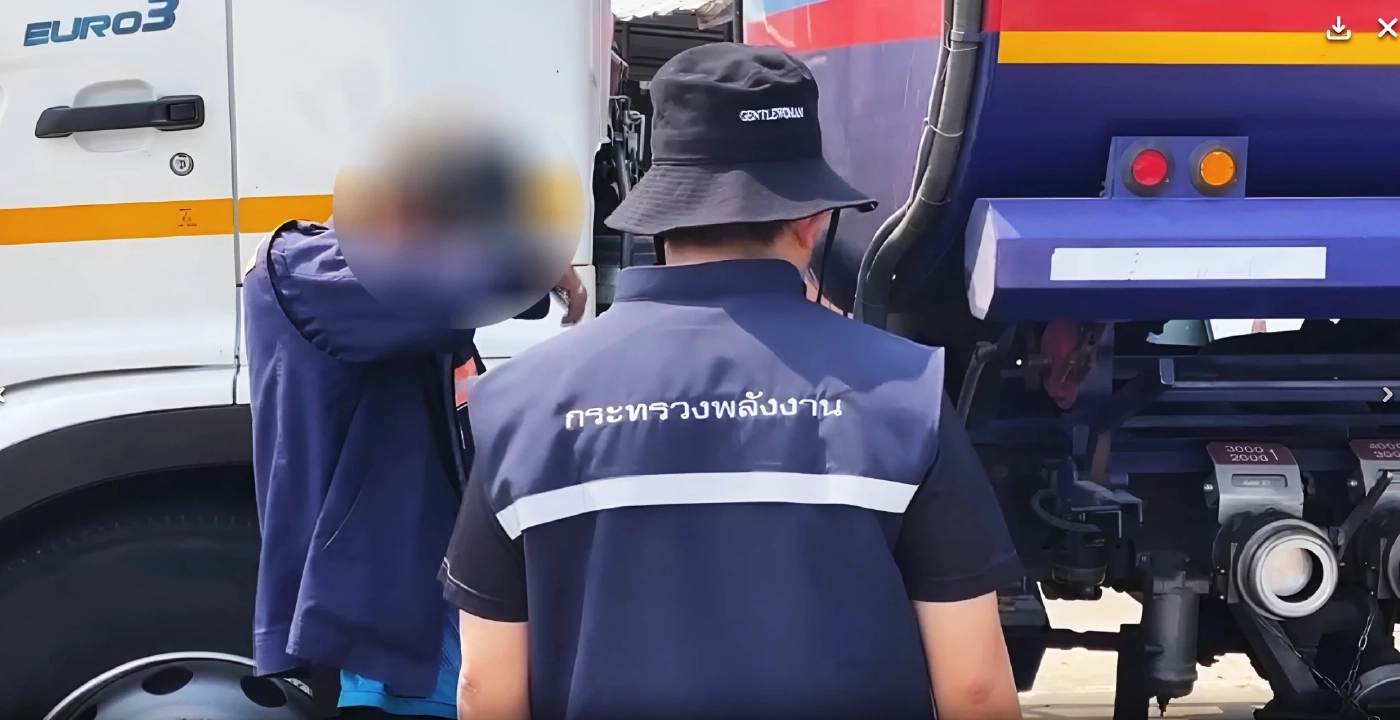 จับโป๊ะ! "คนขับรถน้ำมัน" โอด "ตกเป็นแพะ" ชี้ถูก "หั่นโควตา" หายวับ 2 ใน 3 ทำ "น้ำมันขาดปั๊ม" ไม่ใช่ส่งไม่ทัน