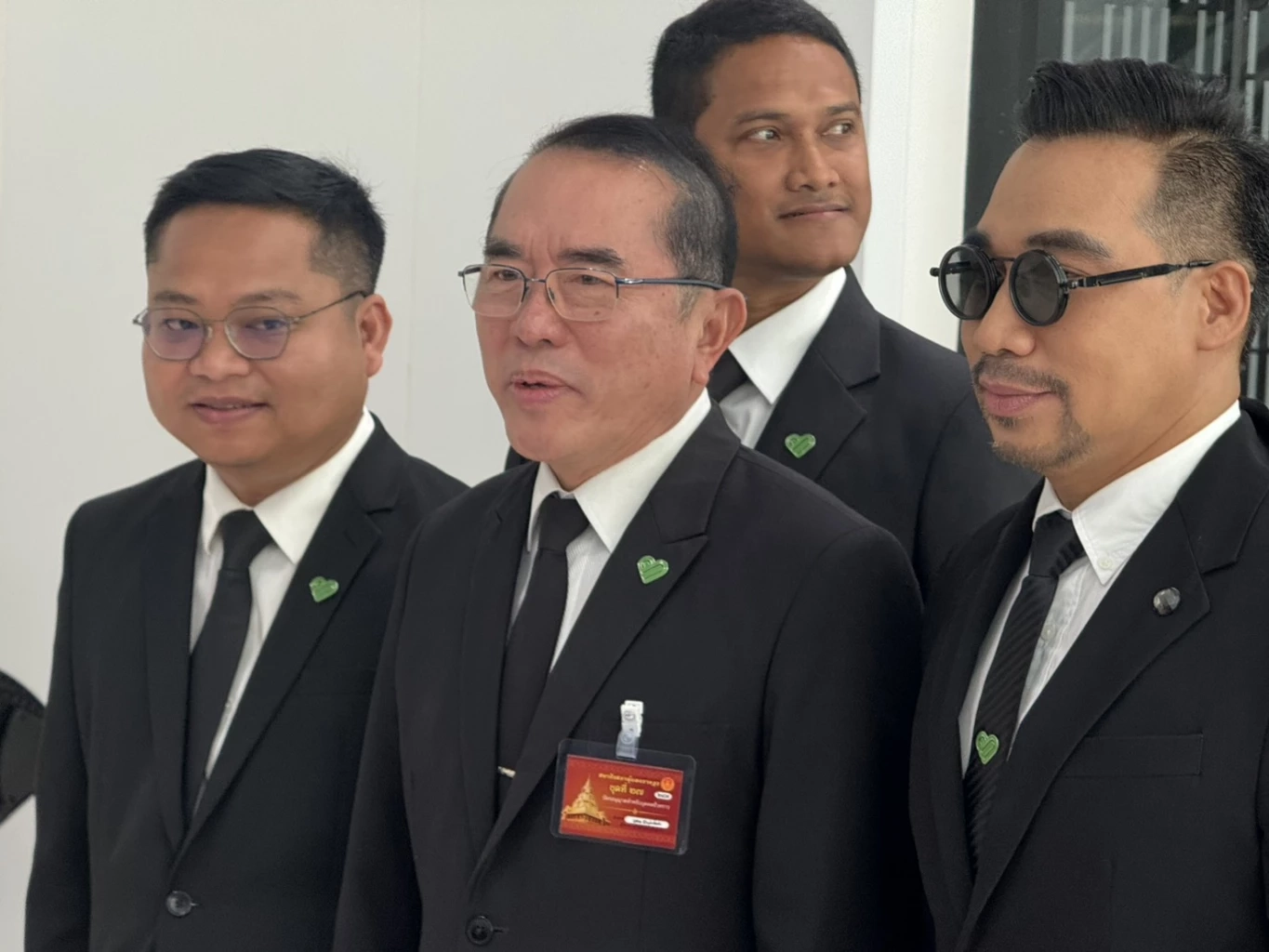 นพ.วรงค์ เดชกิจวิกรม หัวหน้าพรรคไทยภักดี 