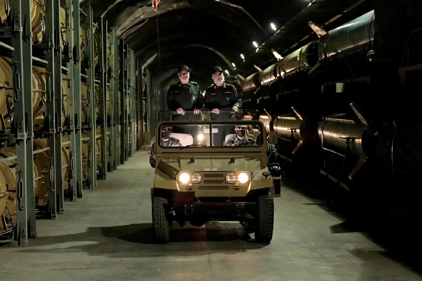 เจาะลึกกองกำลังพิทักษ์ปฏิวัติอิสลาม (IRGC) จากกองกำลังปฏิวัติ สู่เสาหลักอำนาจของอิหร่าน