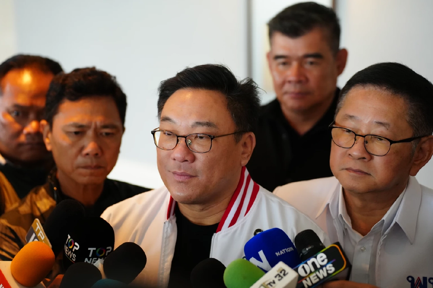 นายจุลพันธ์ อมรวิวัฒน์ สส.บัญชีรายชื่อพรรคเพื่อไทย ในฐานะหัวหน้าพรรคเพื่อไทย