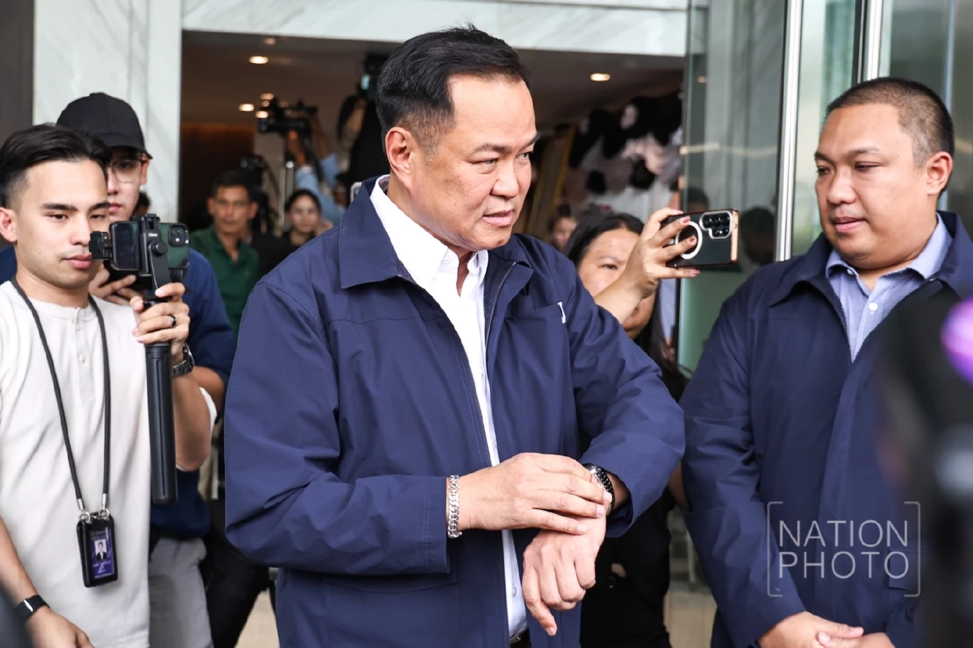 หวานเจี๊ยบ ! ”อนุทิน“ รับ ”จุลพันธ์” แกนนำเพื่อไทย เข้าส่งรายชื่อรองประธานสภาคนที่ 2