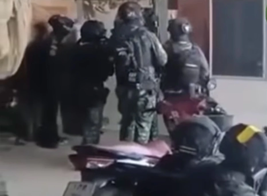 ปะทะเดือดหนองจิก! ปิดล้อมจับคนร้ายหมายจับ 7 คดี ยิง ตร.ดับ 1