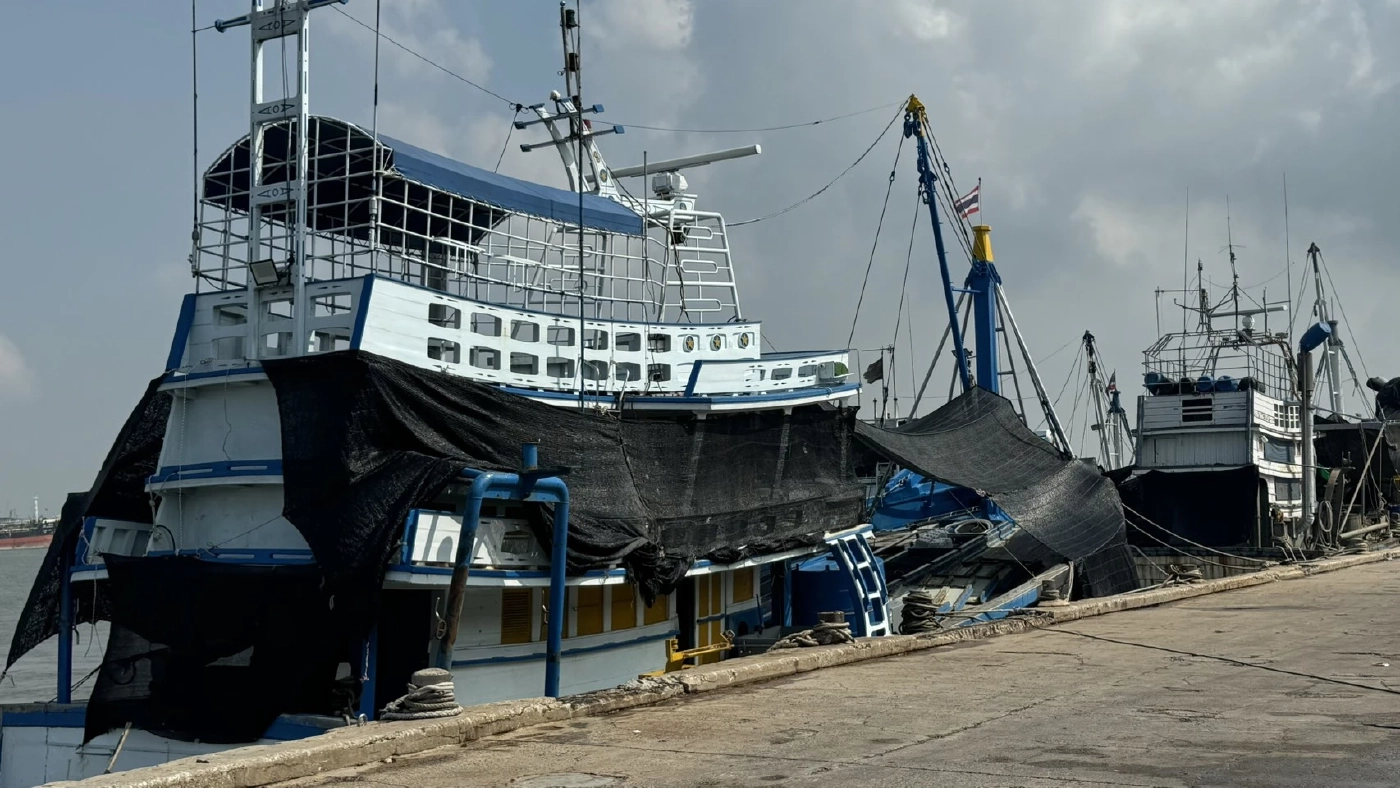 วิกฤตน้ำมัน ทำปูม้าพุ่งโลละ 850! แม่ค้าปากน้ำโอด กว่าจะได้ขายวิ่งหาน้ำมัน 7 ปั๊ม