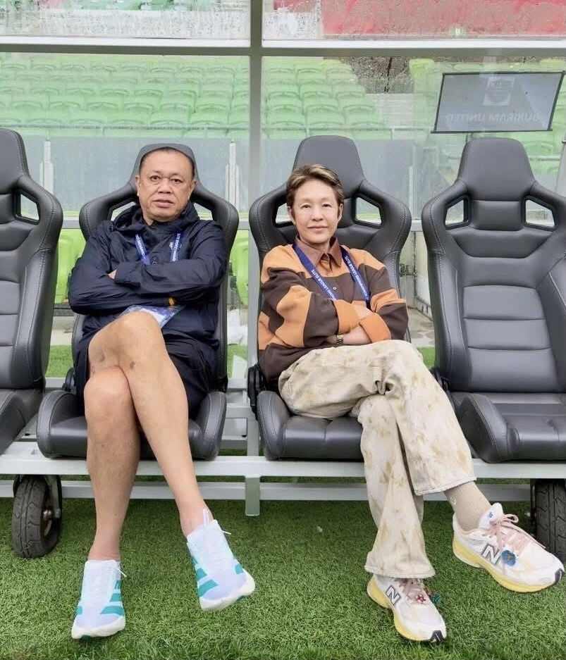 เนวิน อุ้มซ้อต่าย เป็น สส.บุรีรัมย์ สมัยแรกในนามพรรคเอกภาพ ของตระกูลสะสมทรัพย์