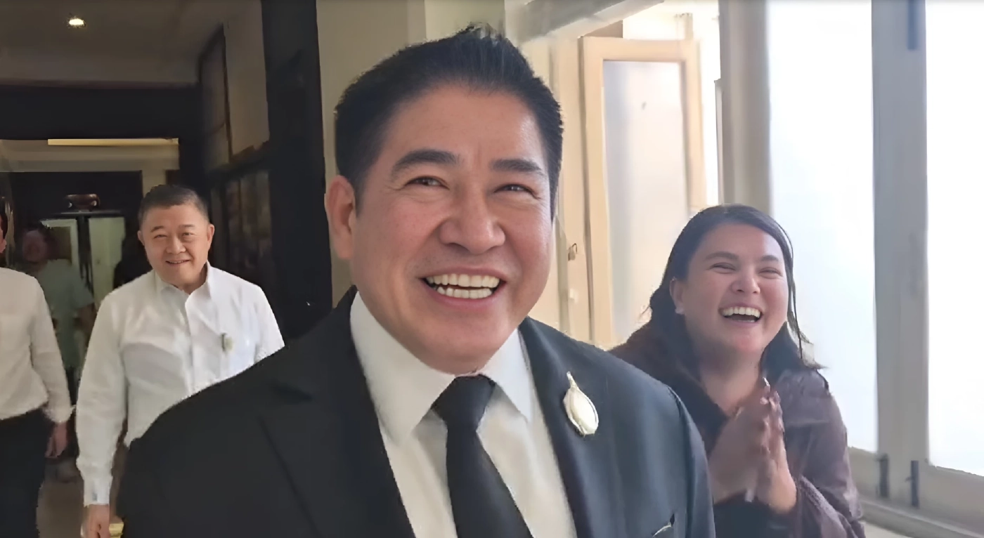 เปิดคลิป! "ธรรมนัส" เข้า กระทรวงเกษตรฯ ปัดตอบสื่อปม "กล้าธรรม" ร่วมรัฐบาล แต่ชวดนั่งเก้าอี้ "รมต."