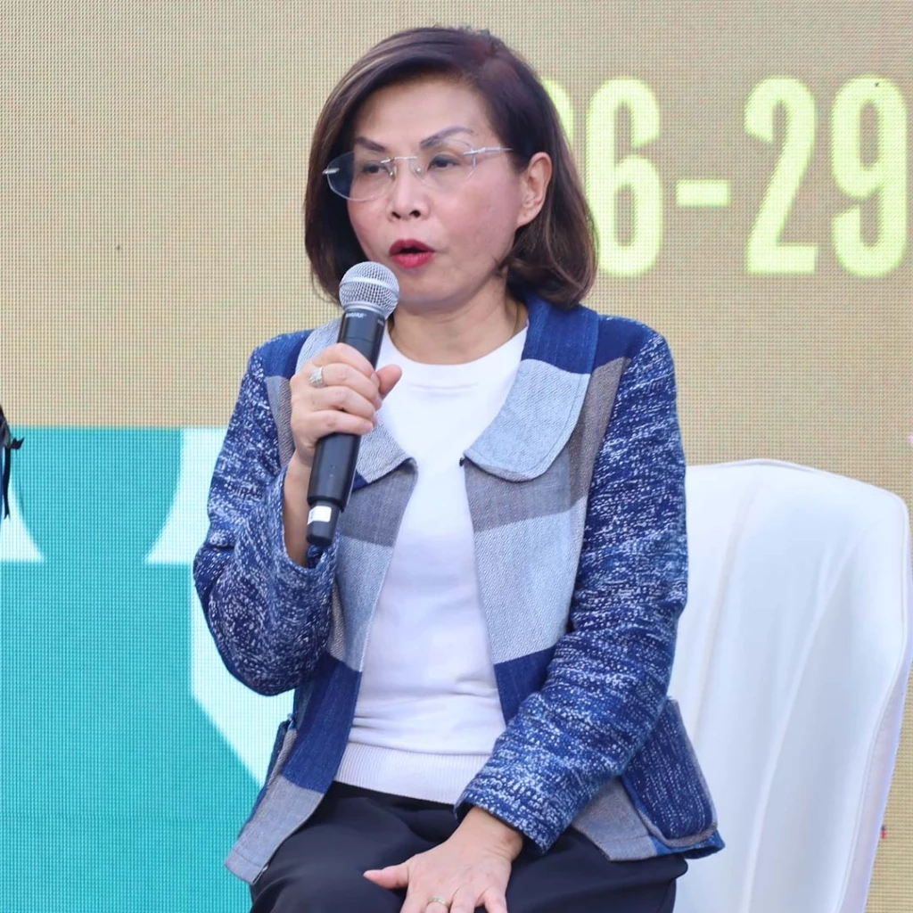  นางมนพร เจริญศรี สส.เขต 2 จ.นครพนม พรรคเพื่อไทย