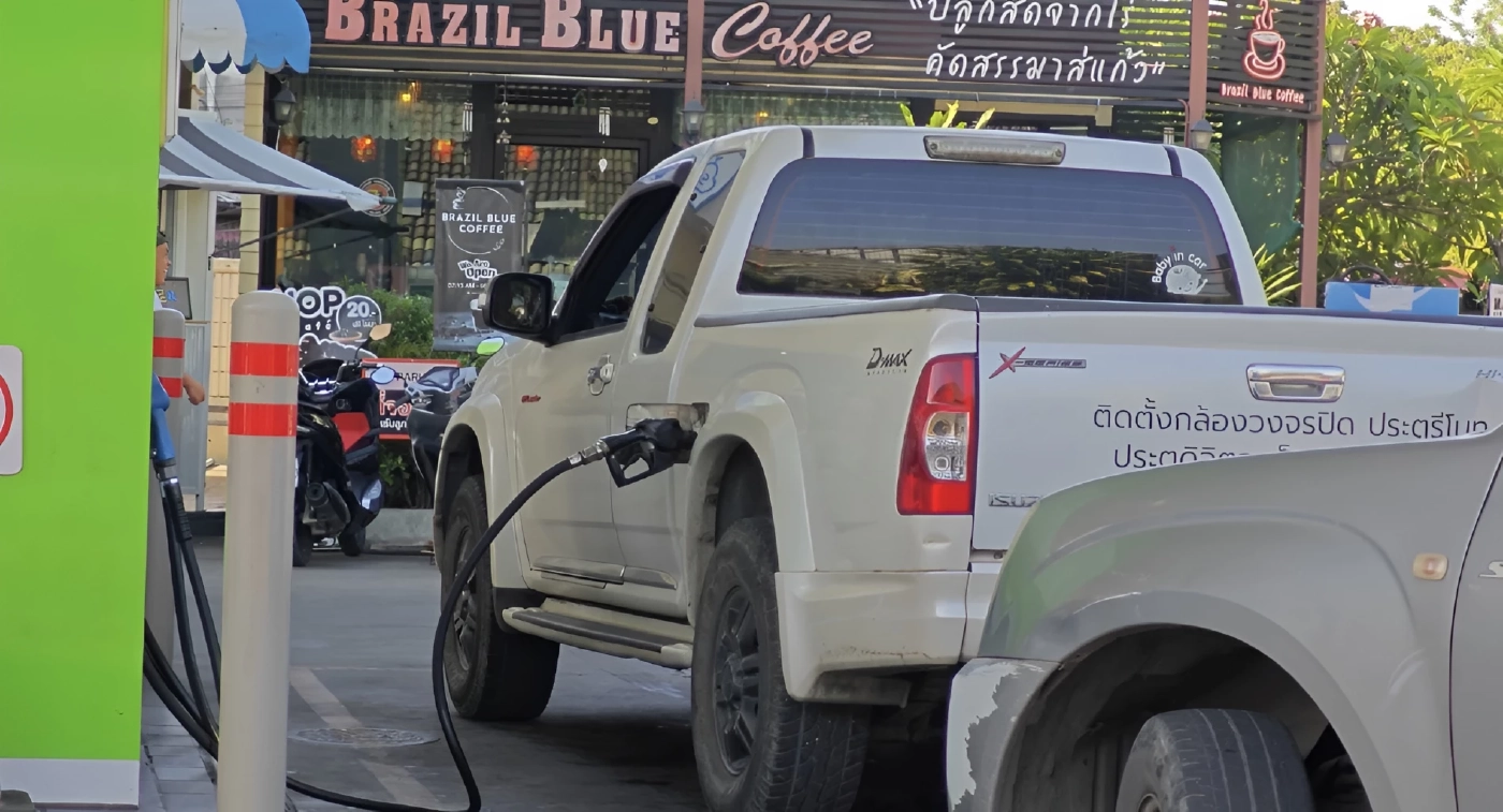 ขึ้นปุ๊บเติมไม่อั้น! "หมอแล็บ" งงหนัก! น้ำมันพุ่ง 6 บาทปุ๊บ เติมได้เต็มถังปั๊บ ก่อนหน้านี้อั้นแค่ 500