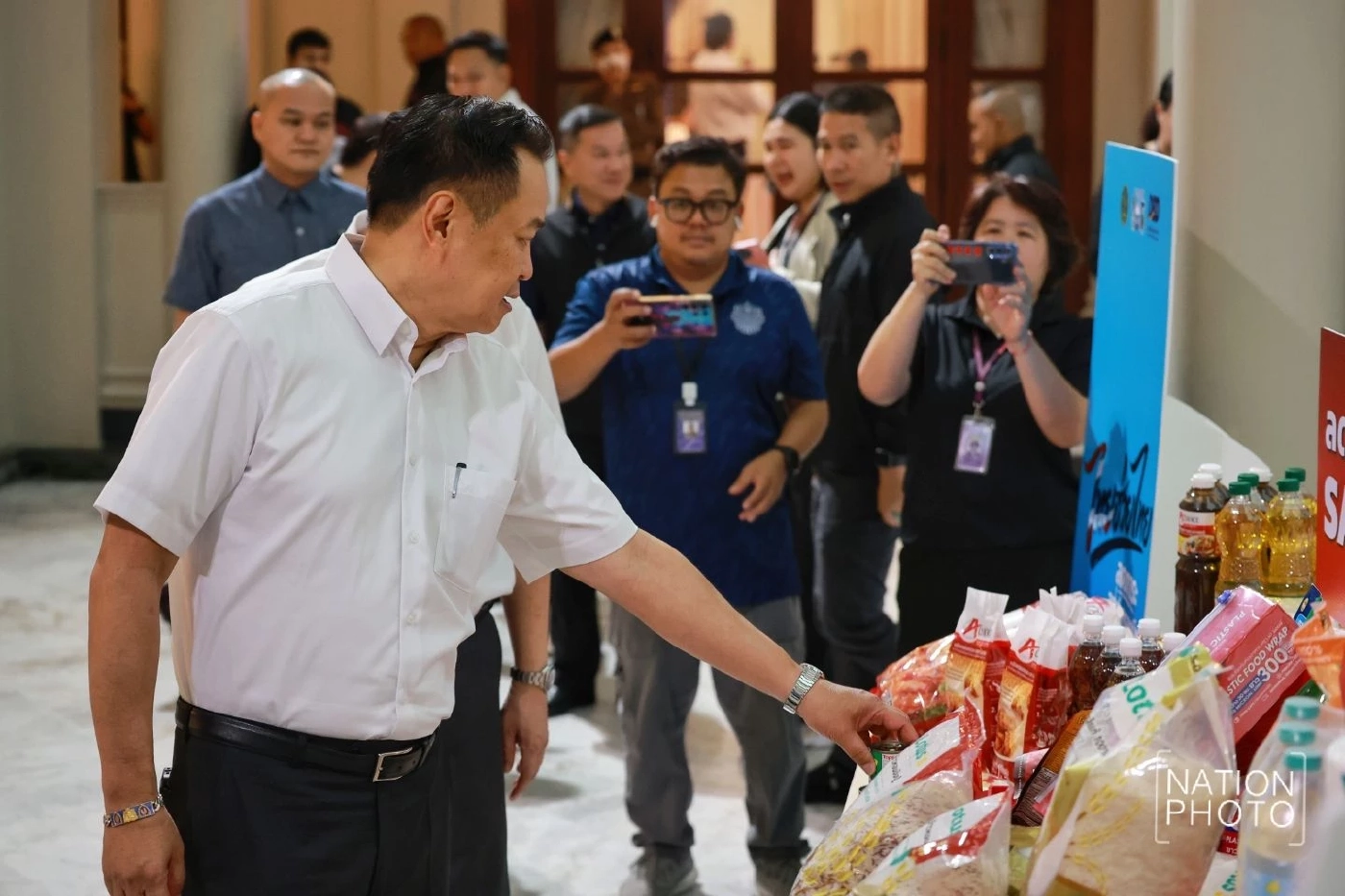 นายกฯ ขออภัย ราคาน้ำมันปั่นป่วน การันตีสงกรานต์น้ำมันพอแน่นอน