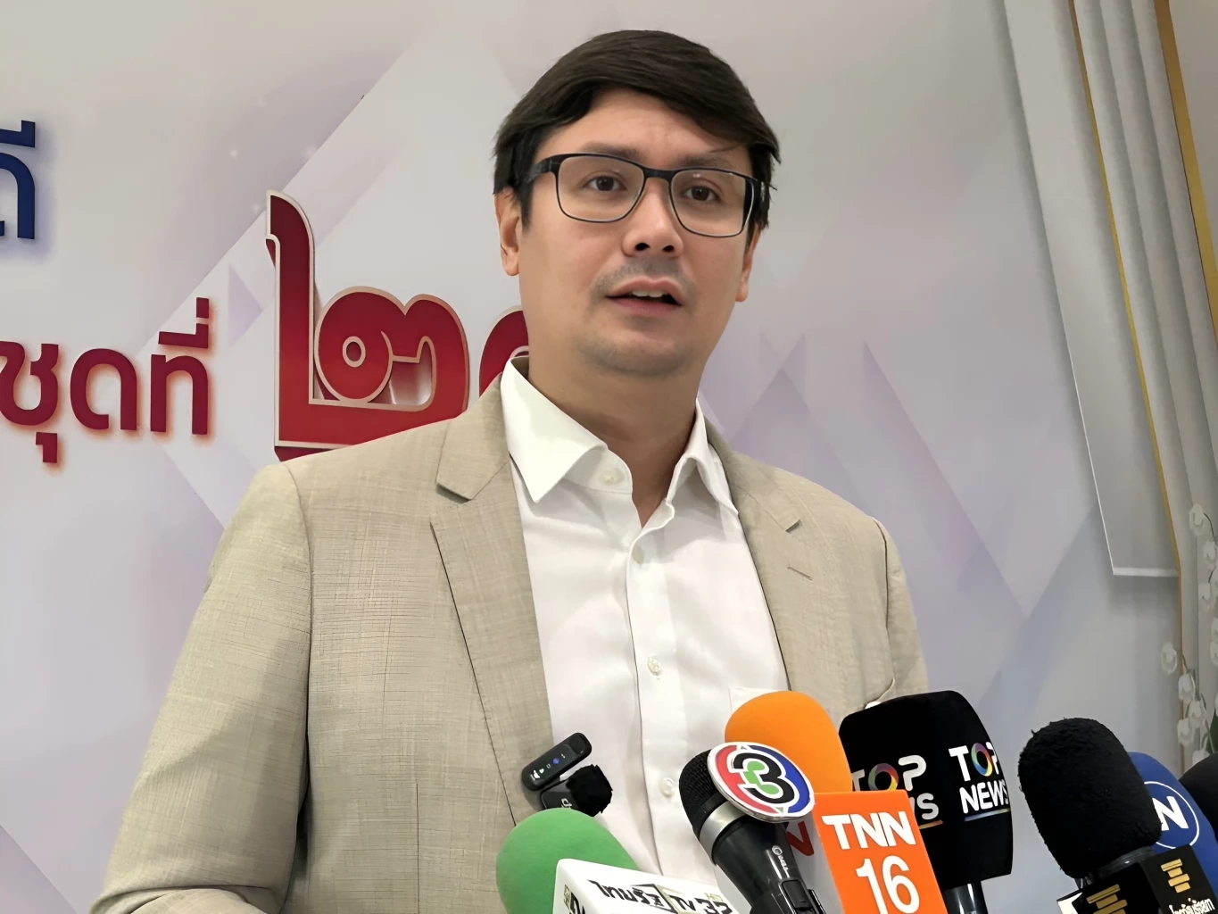 เชื่อ ประชาชนคาดหวัง "ครม. ที่มีความสามารถ" ไม่ใช่ "แก๊งลูกเทพ" จี้ รัฐบาลเปิดข้อมูลจริงรับมือ "วิกฤตตะวันออกกลาง"