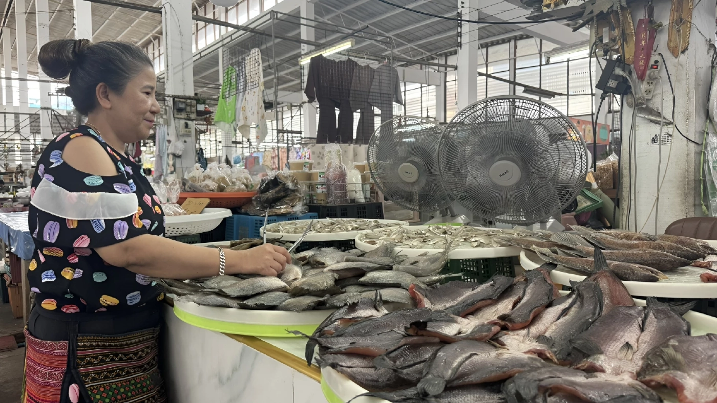 แพงยกแผง! แม่ค้าตลาดสดกัดฟัน "แบกต้นทุน" หวั่นขึ้นราคาแล้วลูกค้าหาย