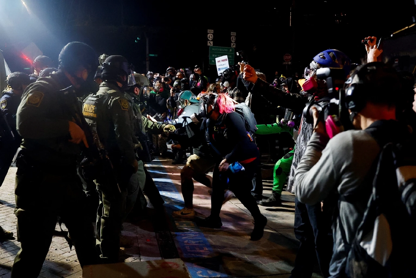 เจาะลึกปรากฏการณ์ "No Kings" 2026: มหาชนอเมริกัน 9 ล้านคนท้าทายอำนาจ Trump 2.0