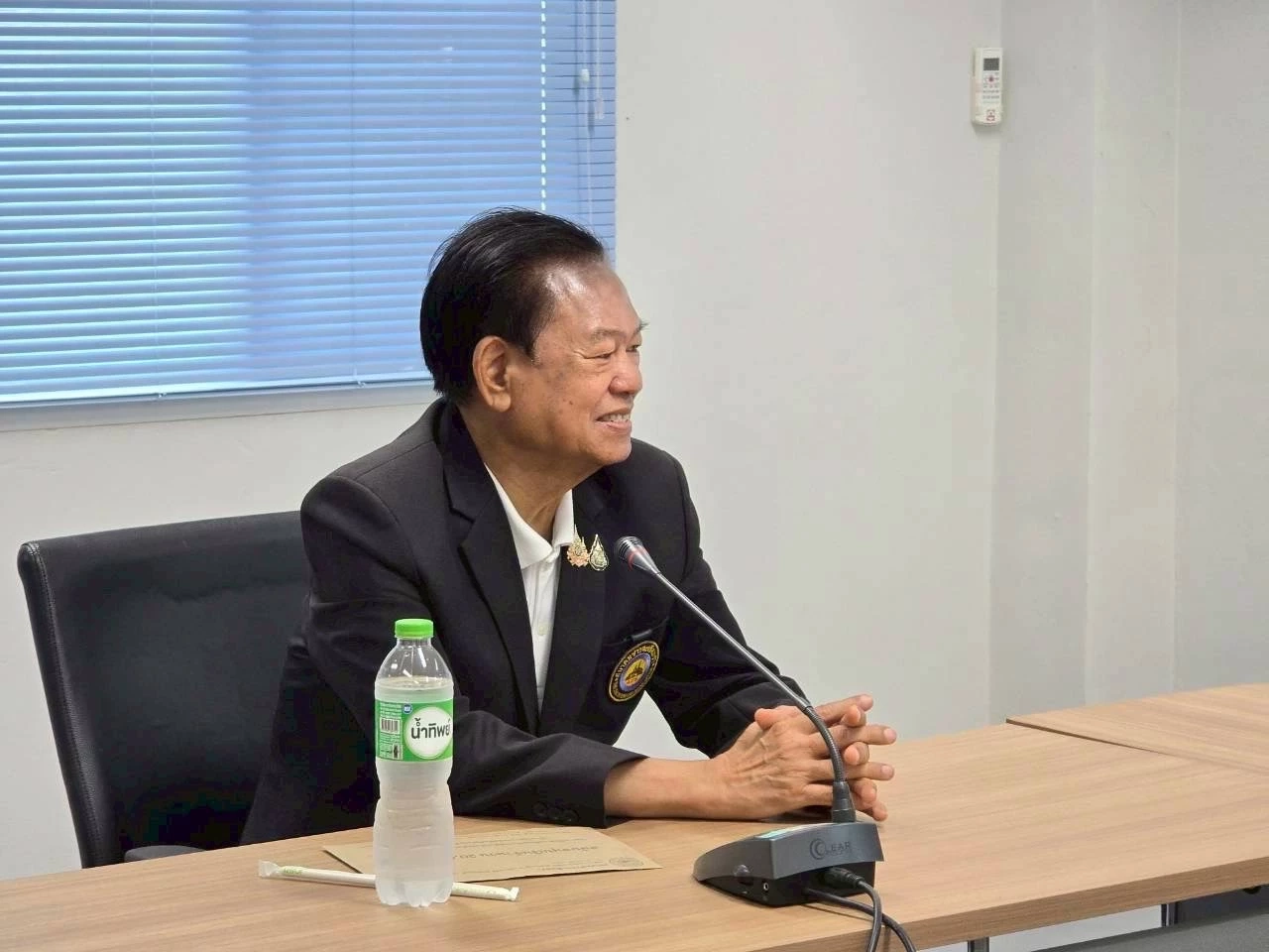 “อรรถพล”นำทีม ส.ชาวฉะเชิงเทรา มอบทุน สู้ศึก “สุราษฎร์ธานีเกมส์“