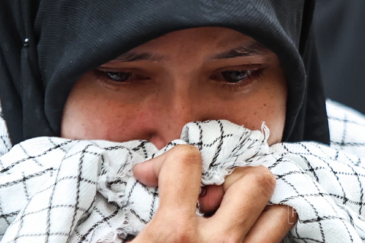 ชาวชีอะห์ในไทยหลั่งน้ำตา วางดอกไม้ - ร้องเพลง ไว้อาลัย “คาเมเนอี”