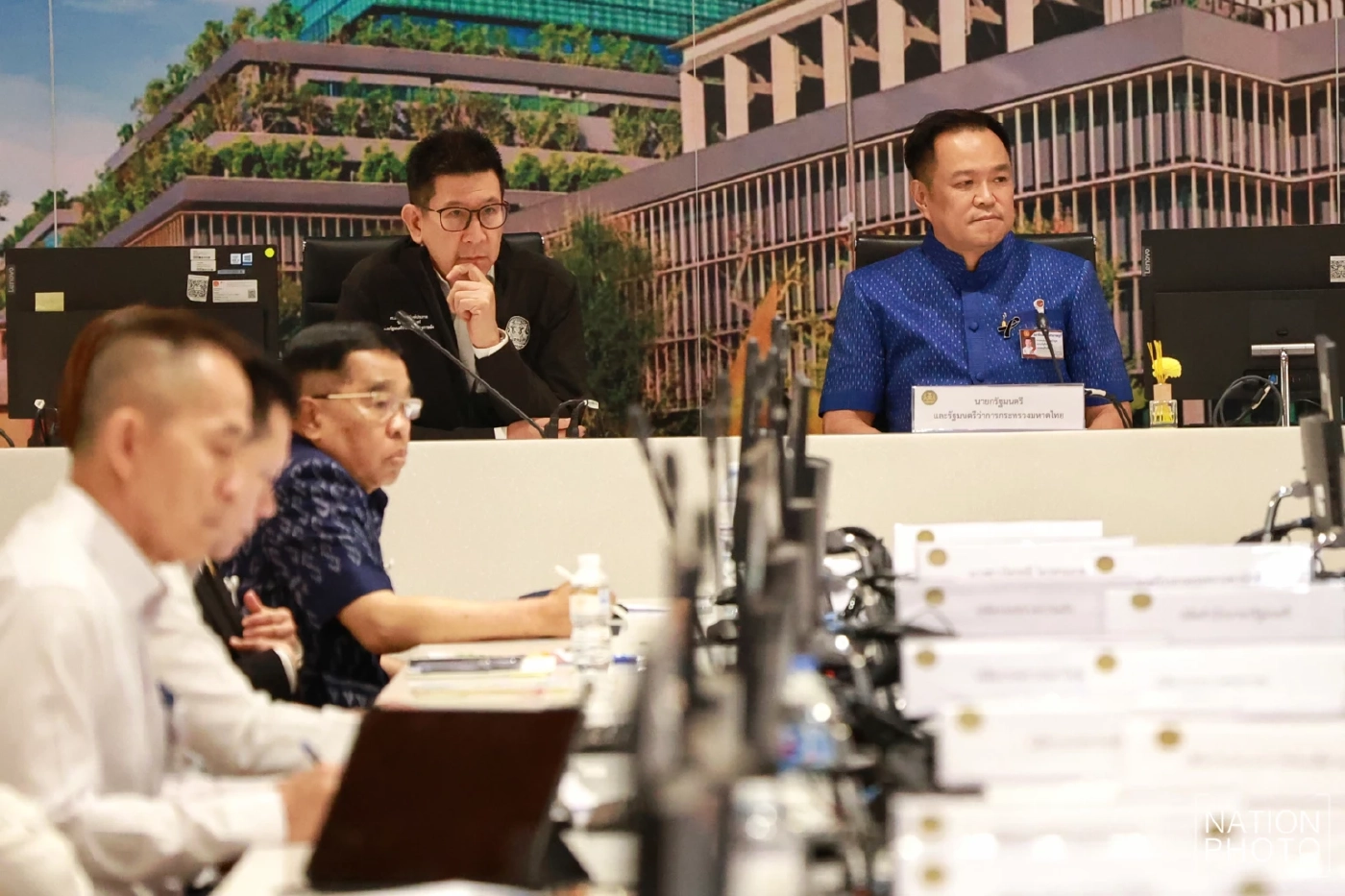 "นายกฯ" นั่งหัวโต๊ะ ศบก. ย้ำ "น้ำมันไม่ขาดแคลน" ขอประชาชนใช้ชีวิตตามปกติ